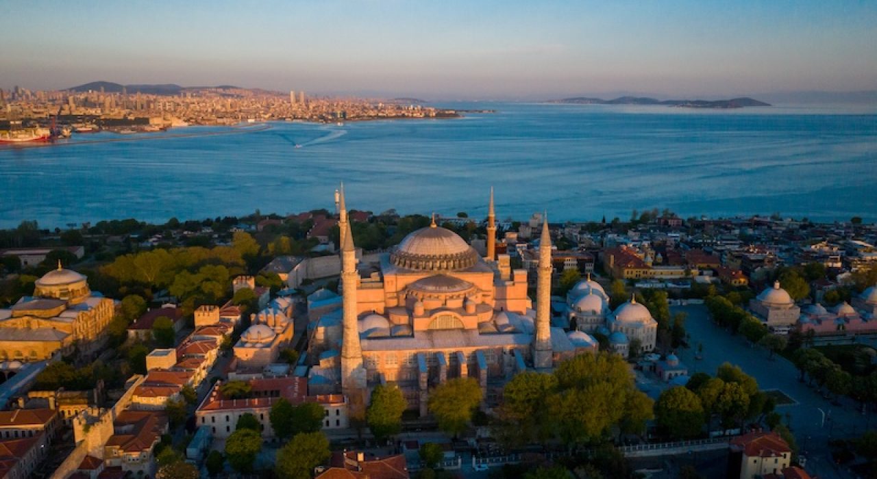 aerial-view-of-the-mosque-in-the-sunset-of-istanbu-2026-01-05-05-38-39-utc